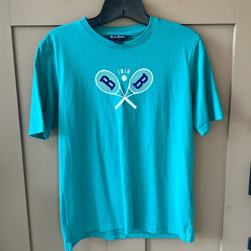 Brooks Brothers 100% Cotton Boys L Teals Rackets Tee Shirt.